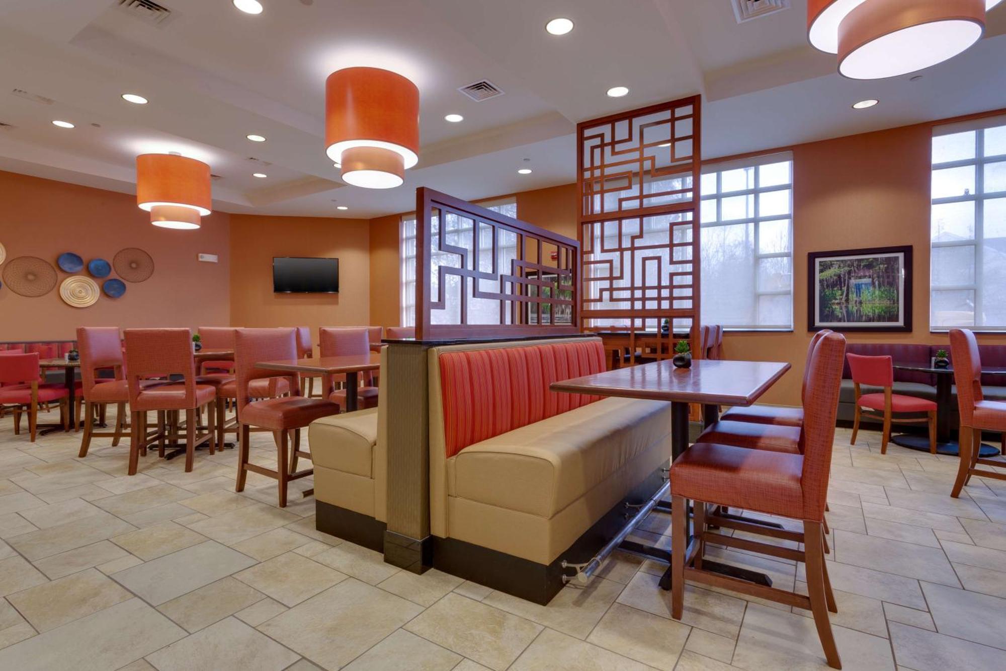 Drury Inn & Suites Baton Rouge Exterior photo
