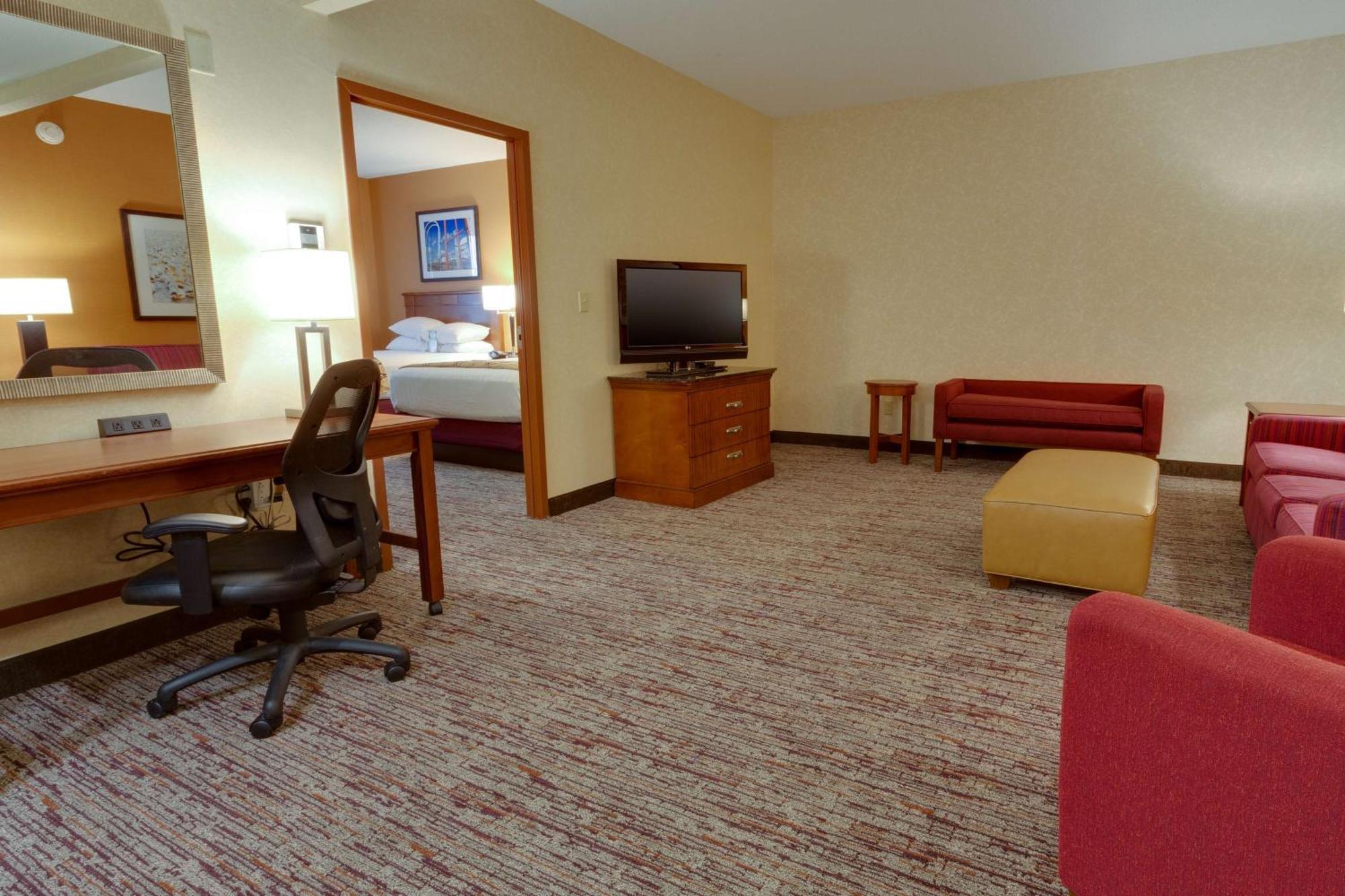 Drury Inn & Suites Baton Rouge Exterior photo
