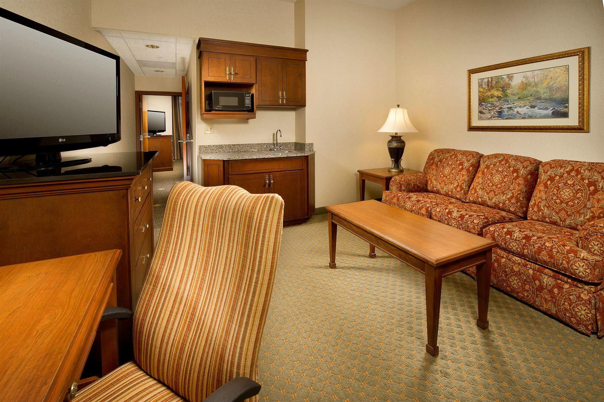 Drury Inn & Suites Baton Rouge Exterior photo